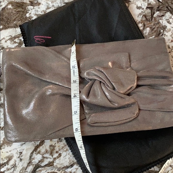 Under-loved Joujou evening handbag. Metallic w bow - Picture 7 of 7